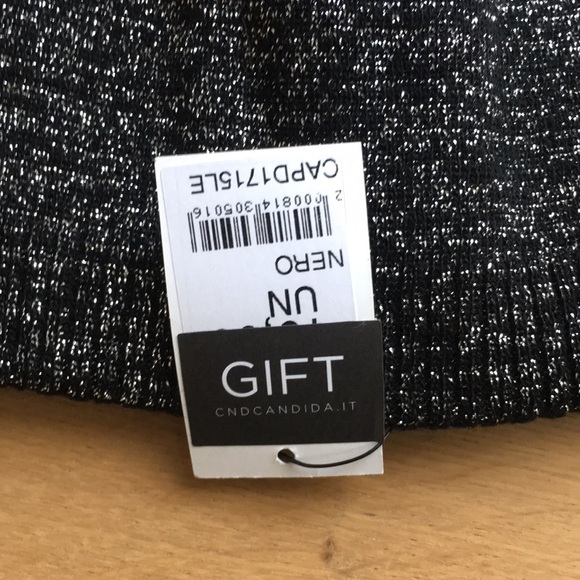 Woman hat - Picture 3 of 3